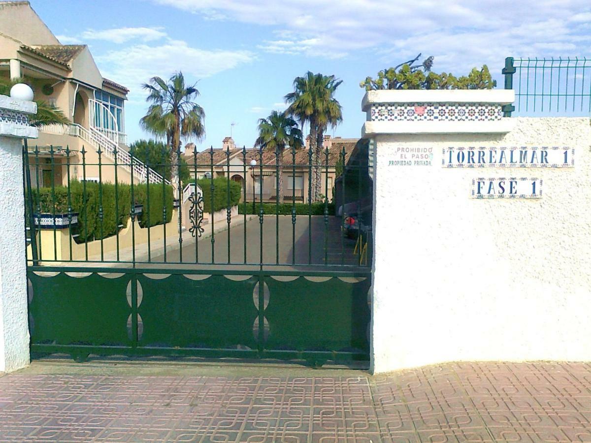 トレビエハResidencial Torrealmar Con Vistasアパートメント エクステリア 写真
